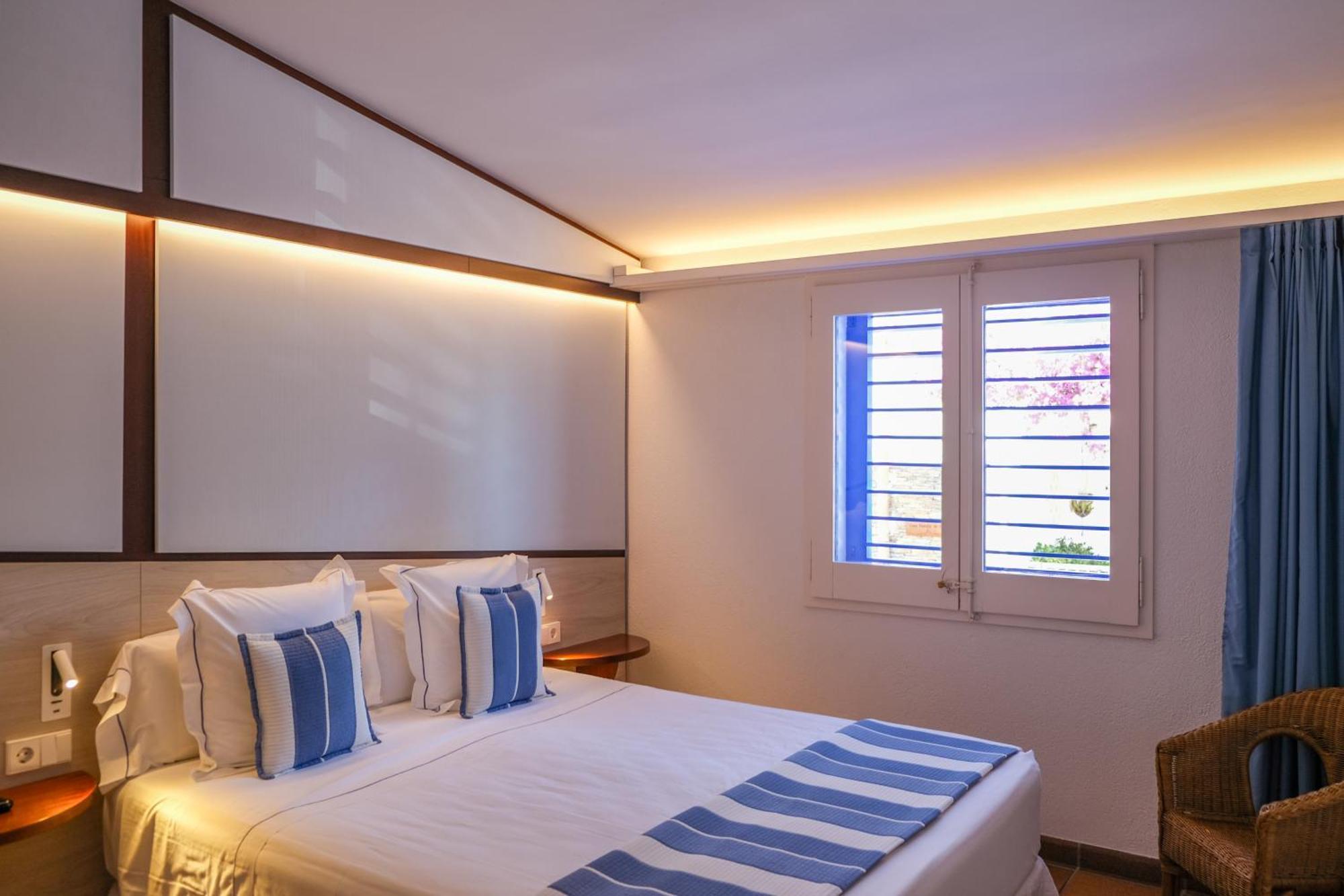 Hotel Blaumar Cadaques By Fimed Hotels (Adults Only) กาดาเกส ภายนอก รูปภาพ