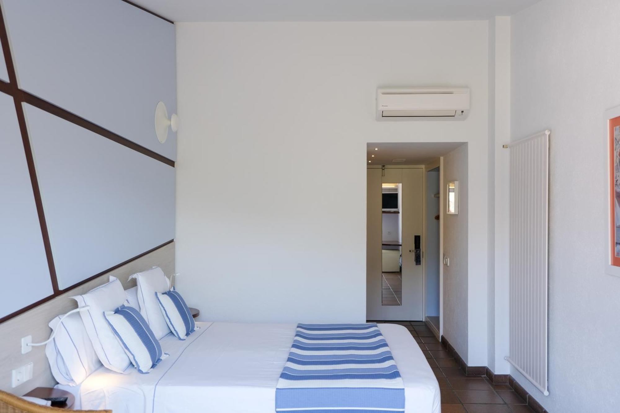 Hotel Blaumar Cadaques By Fimed Hotels (Adults Only) กาดาเกส ภายนอก รูปภาพ