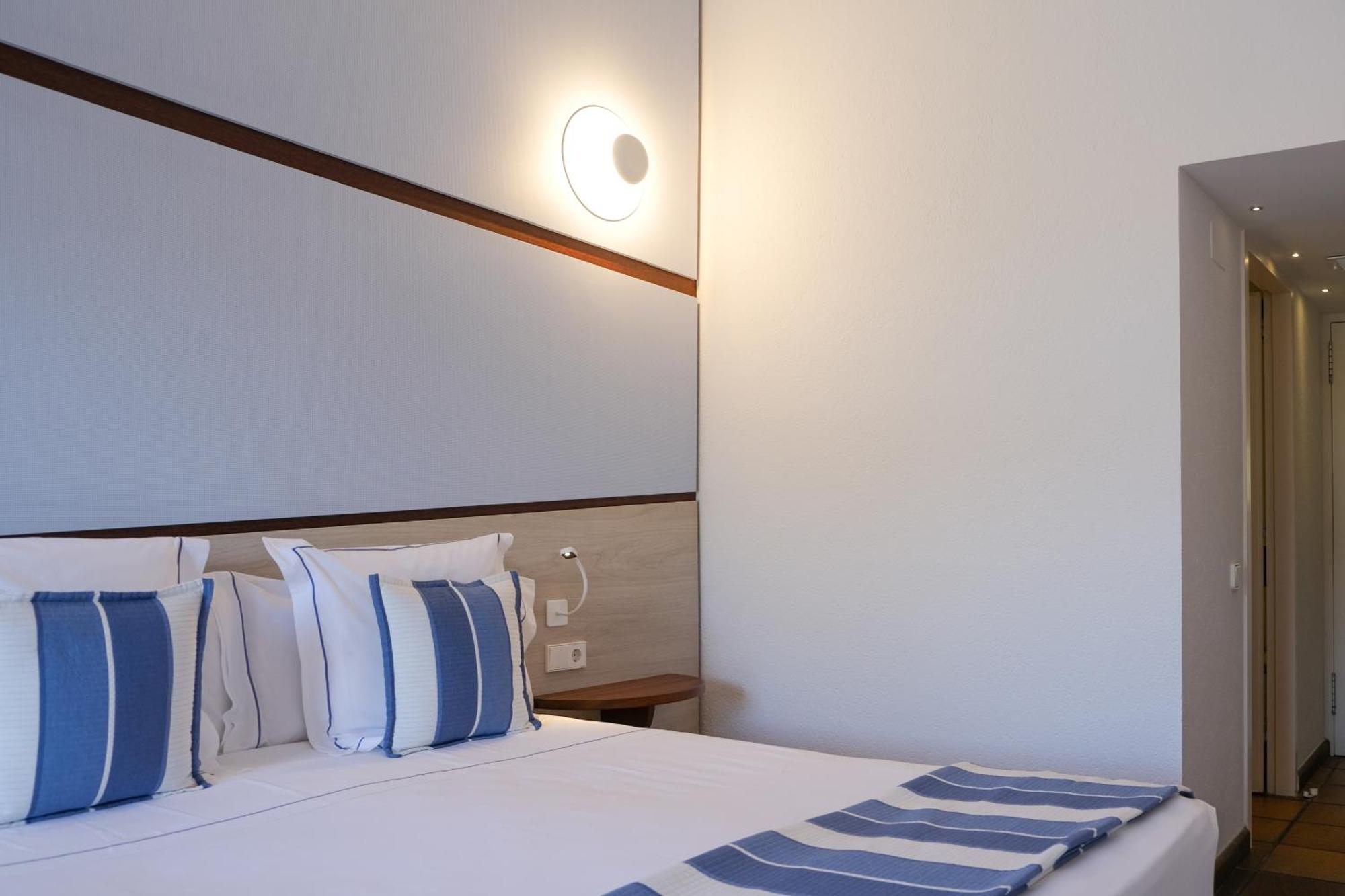 Hotel Blaumar Cadaques By Fimed Hotels (Adults Only) กาดาเกส ภายนอก รูปภาพ