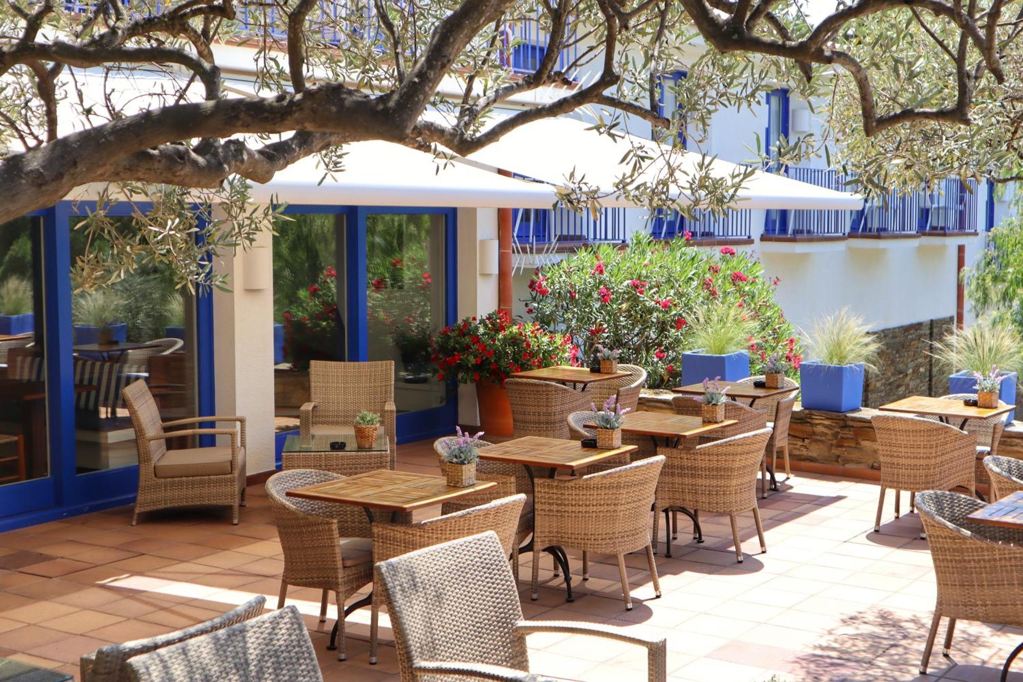 Hotel Blaumar Cadaques By Fimed Hotels (Adults Only) กาดาเกส ภายนอก รูปภาพ