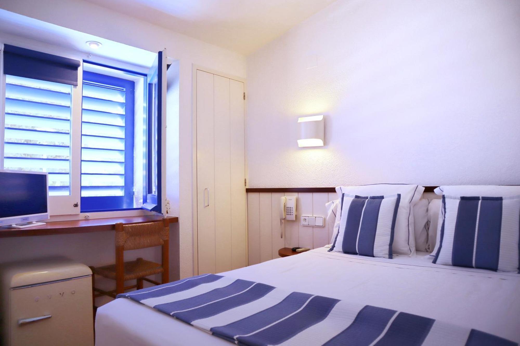 Hotel Blaumar Cadaques By Fimed Hotels (Adults Only) กาดาเกส ภายนอก รูปภาพ