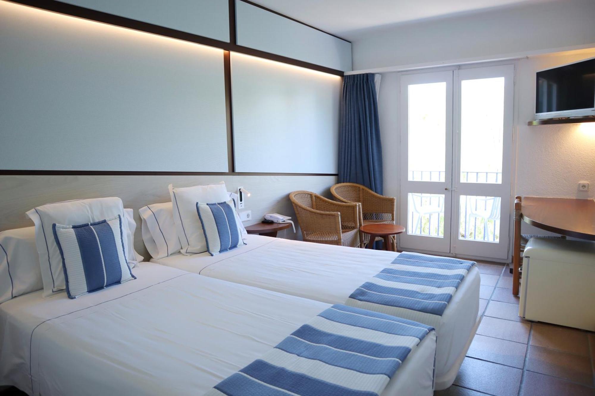 Hotel Blaumar Cadaques By Fimed Hotels (Adults Only) กาดาเกส ภายนอก รูปภาพ